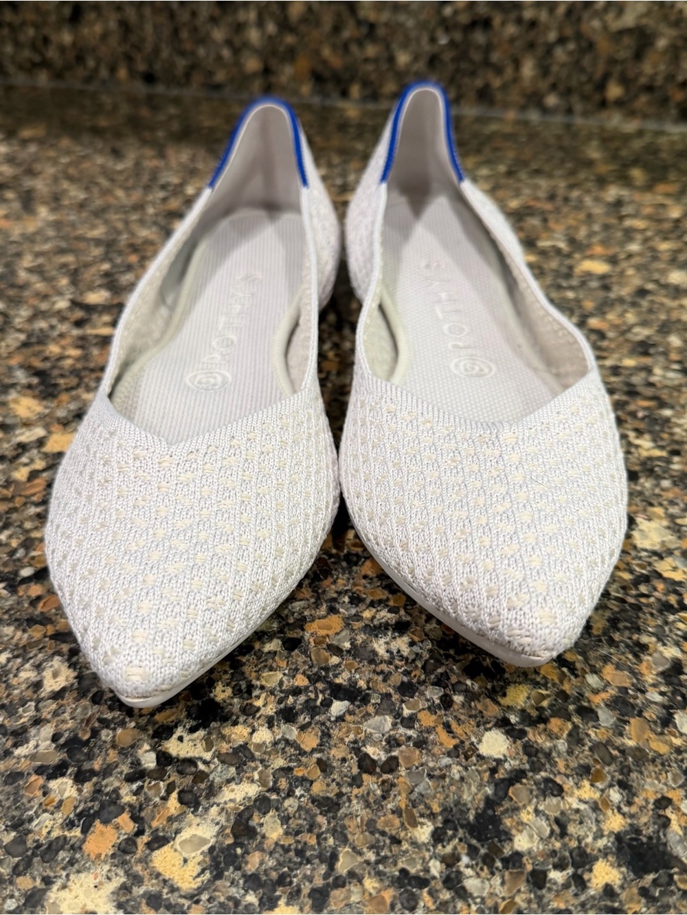Rothys Women's Pointed-Toe Knit Flats size 9 - Picture 2 of 9